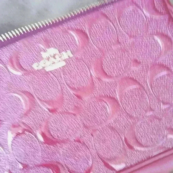 Rare to Find! 🌹🌹Coach Mini Handbag - Picture 5 of 11